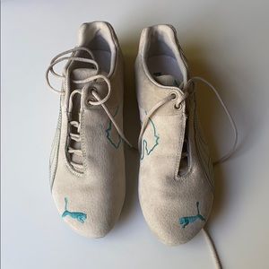 Puma suede sneaker, size 8. Beige